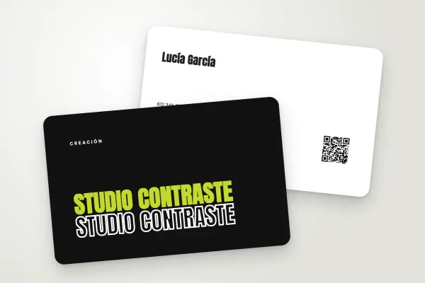Modelo de tarjeta de visita «Studio Contraste» (consultoría y creativos, tipografía pop, negro y limón): anverso y reverso