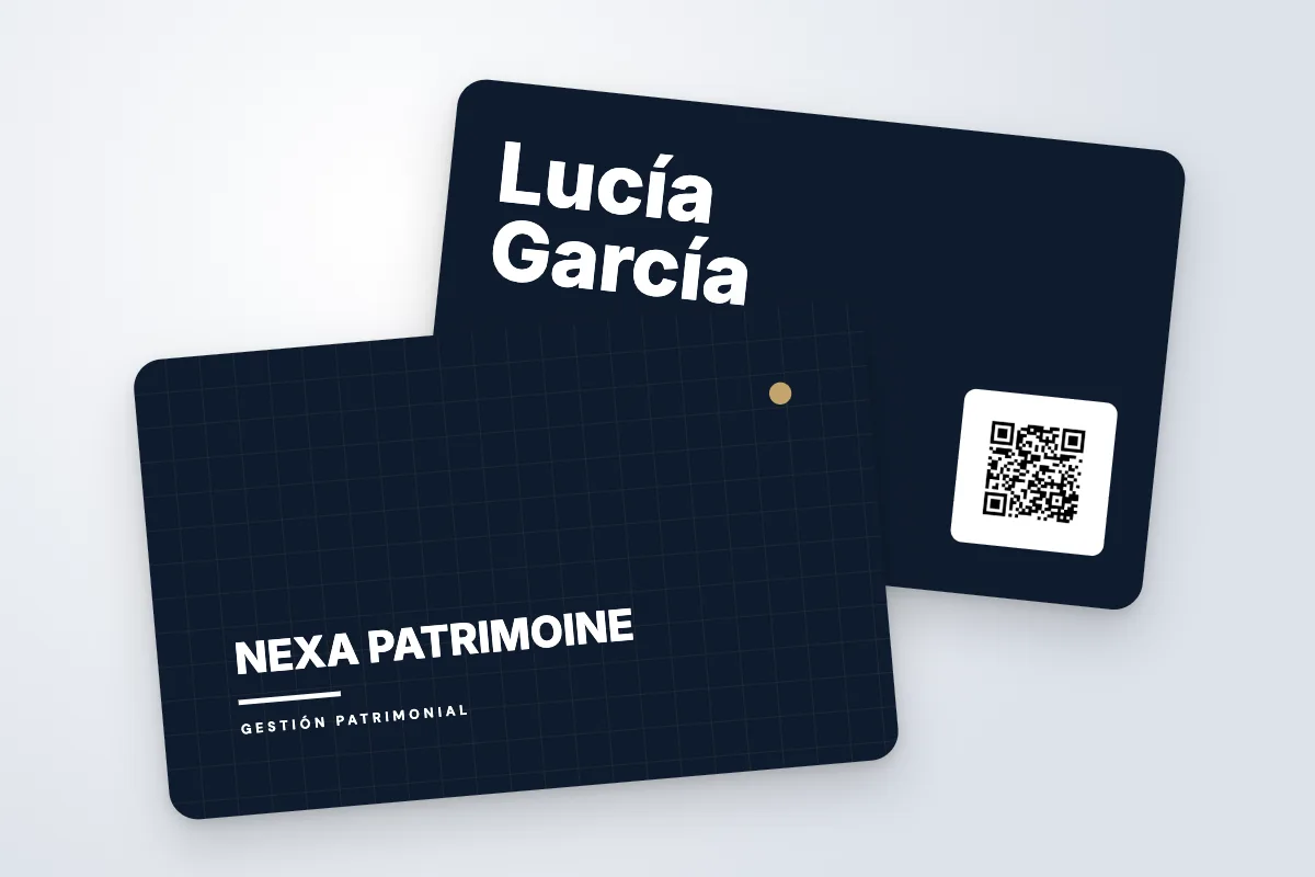 Modelo de tarjeta de visita «Nexa Patrimoine» (inmobiliaria, cuadrícula, azul noche y oro): anverso y reverso