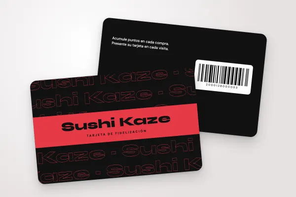 Modelo de tarjeta de fidelización «Sushi Kaze» (cafeterías y restaurantes, nombre repetido, negro y rojo): anverso y reverso